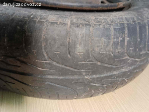 1 kus pneumatika Pirelli P6000