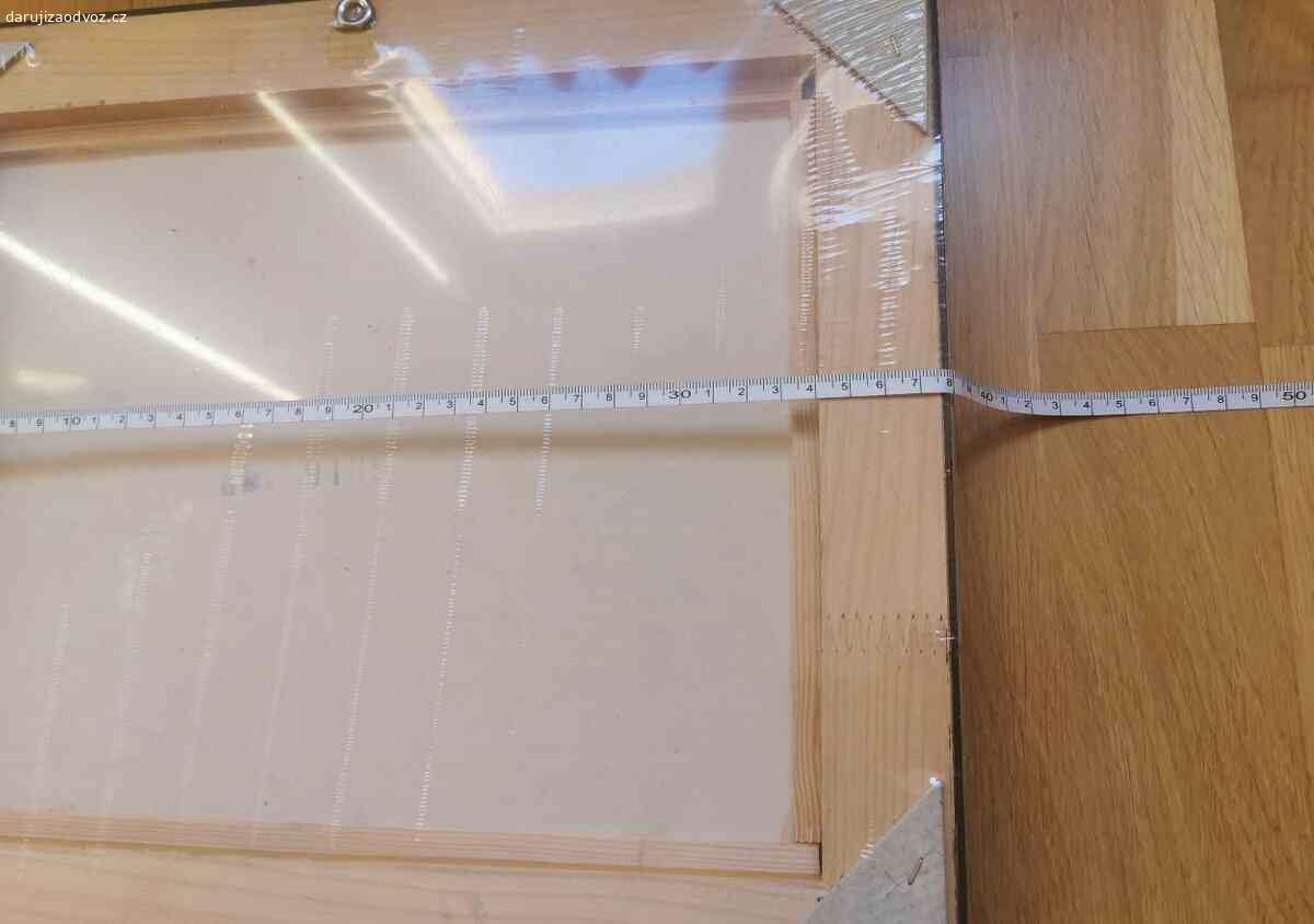 2 obrazy. Větší ještě ve folii.
Za tablety do myčky Finish nebo Somat
