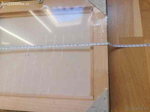 2 obrazy. Větší ještě zabalený ve folii. Za čokoládu... PSČ 15400