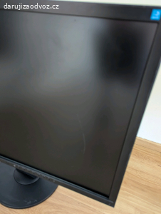 24" EIZO - funkční, škráblé
