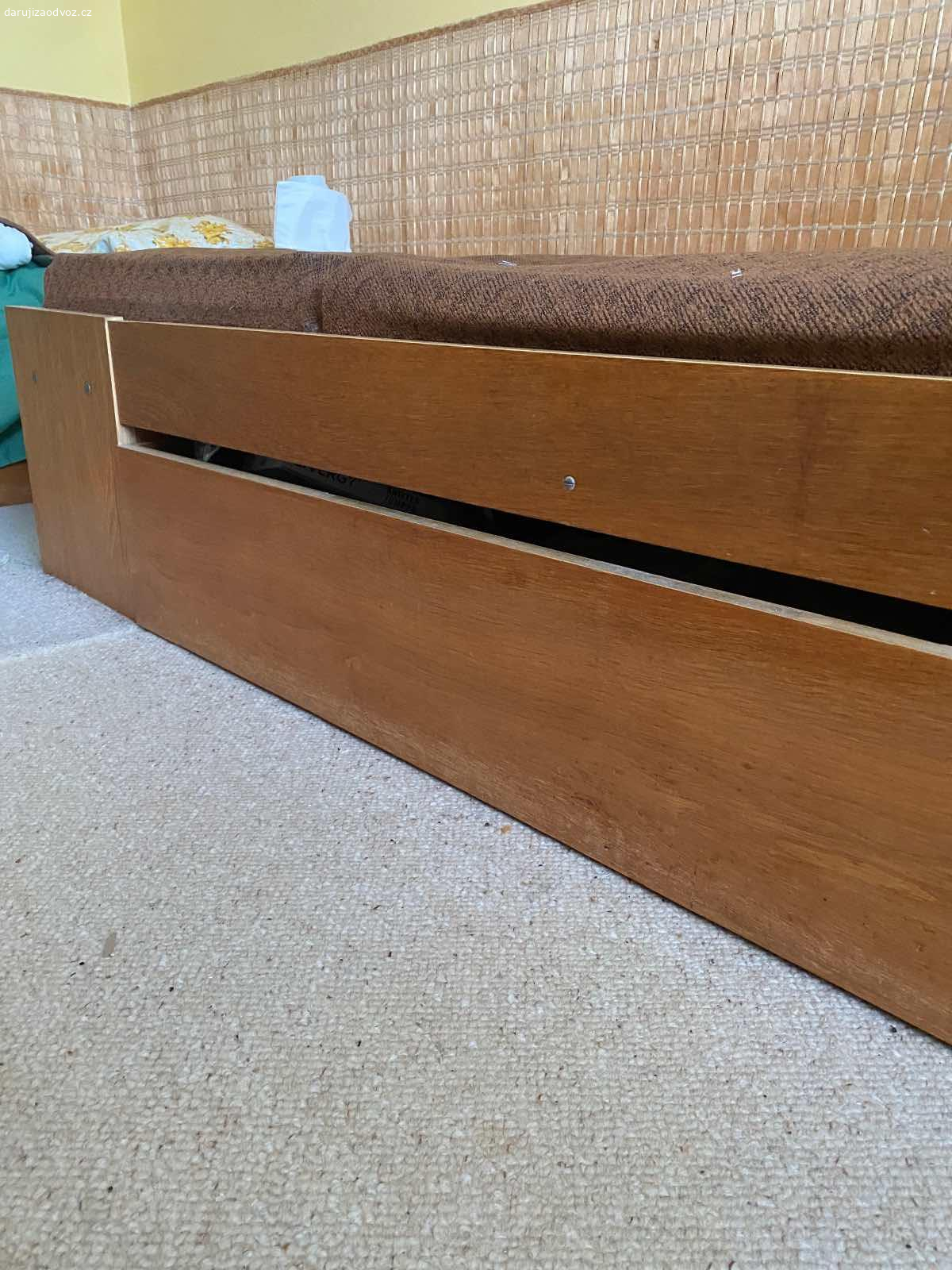 2x válenda. 2x válenda s uloznym prostorem, 90x190 cm