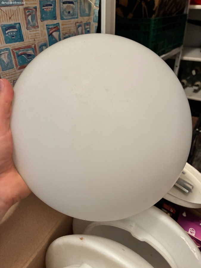 3 lampy