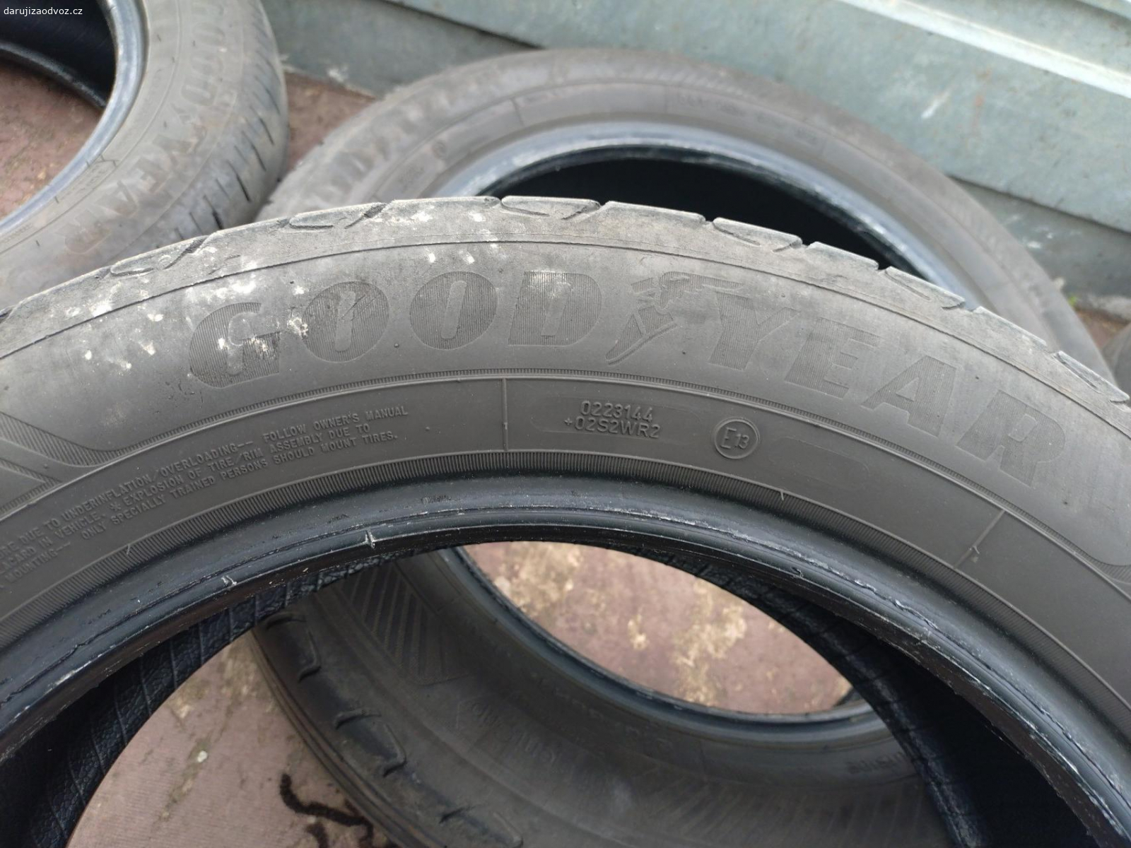 3 pneumatiky. Pneumatiky na 1 sezónu, 215 55 17