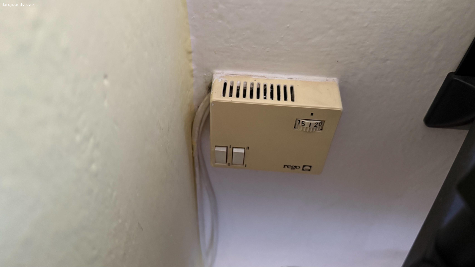 Akumulační kamna. Za odvoz prenecham akumulacni kamna, jsou plně funkční akorat je trochu hlucnejsi ventilator. Termostat a vse ostatni funguje.