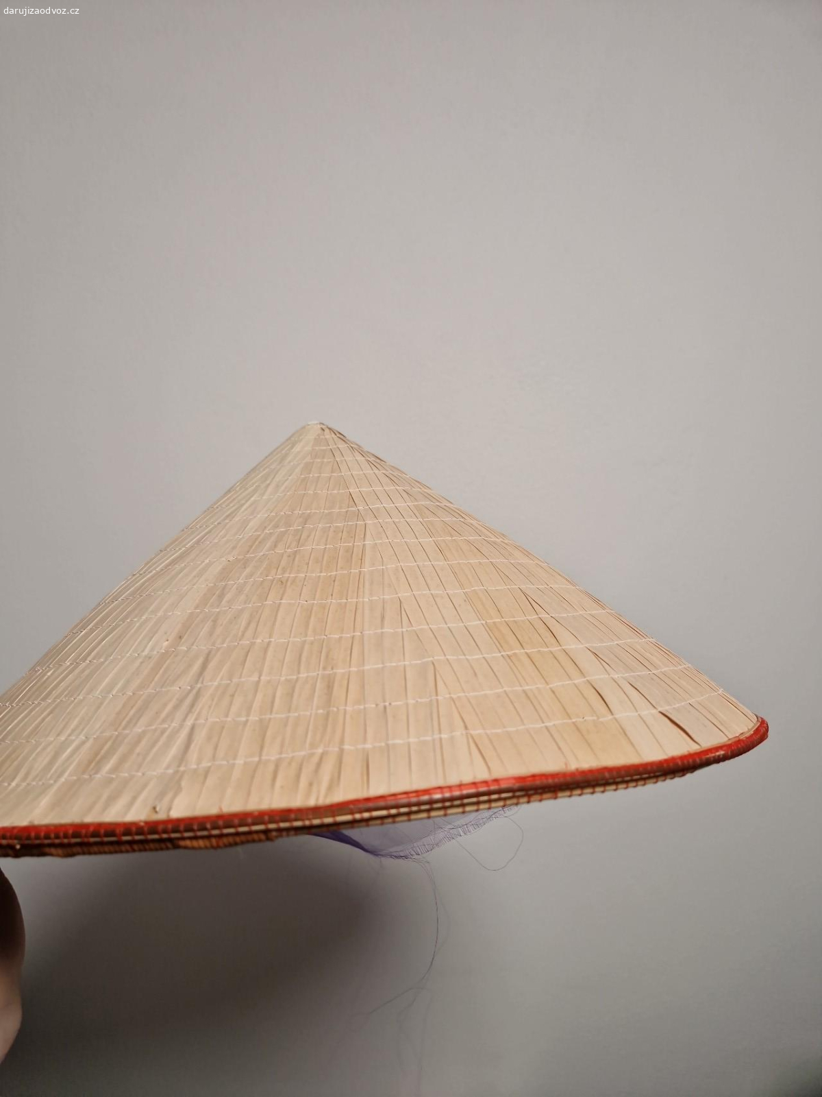 Asijský orientální klobouk. daruji