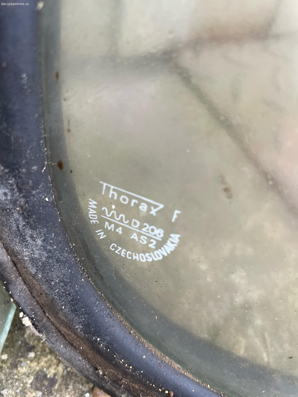 Auto sklo Thorax M4 A52. auto sklo