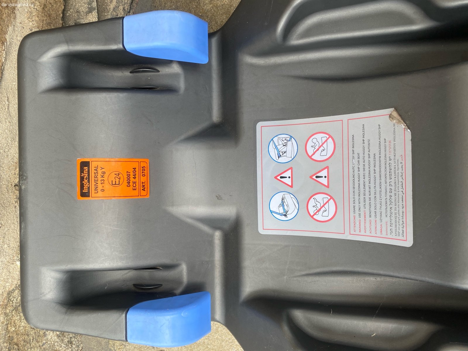Autosedačka pro miminko 0-13kg. Daruji autosedačku. Ručně šitý fialovo-béžový potah a vyšitý sloník.