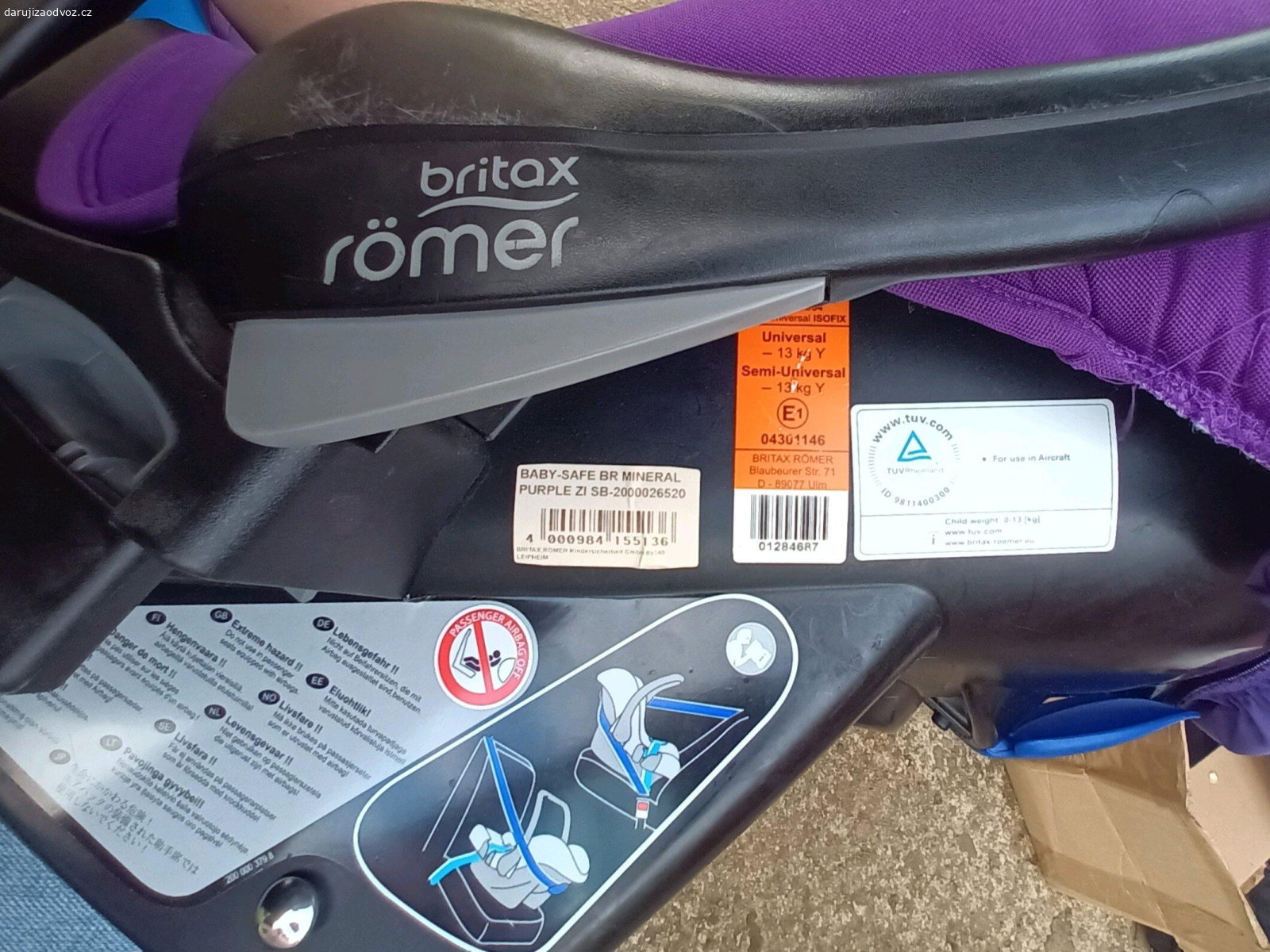 Autosedačka vajíčko. Daruji autosedačku vajíčko Britax Römer, tak jak je na fotkách včetně přídavného polstrování pro nejmenší děti. Určena do 13 kg. V rodině není potřeba, někomu třeba ještě udělá službu. Vyzvednutí Šlapanice u Brna nebo Hustopeče nebo po dohodě i Olomouc.