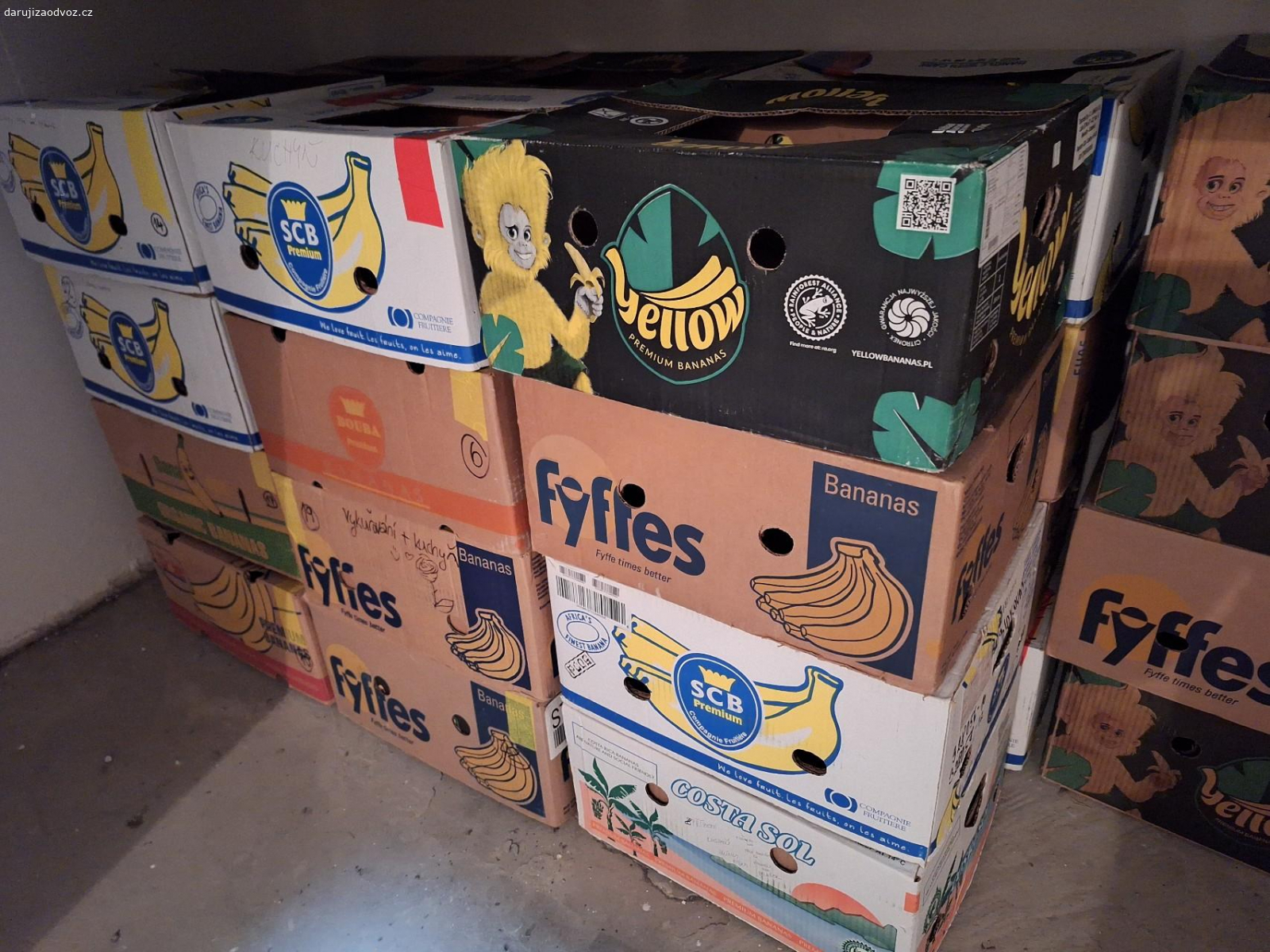 Banánové krabice. Dobrý den, daruji banánové krabice za odvoz. 28ks. Zůstalo po stěhování.
