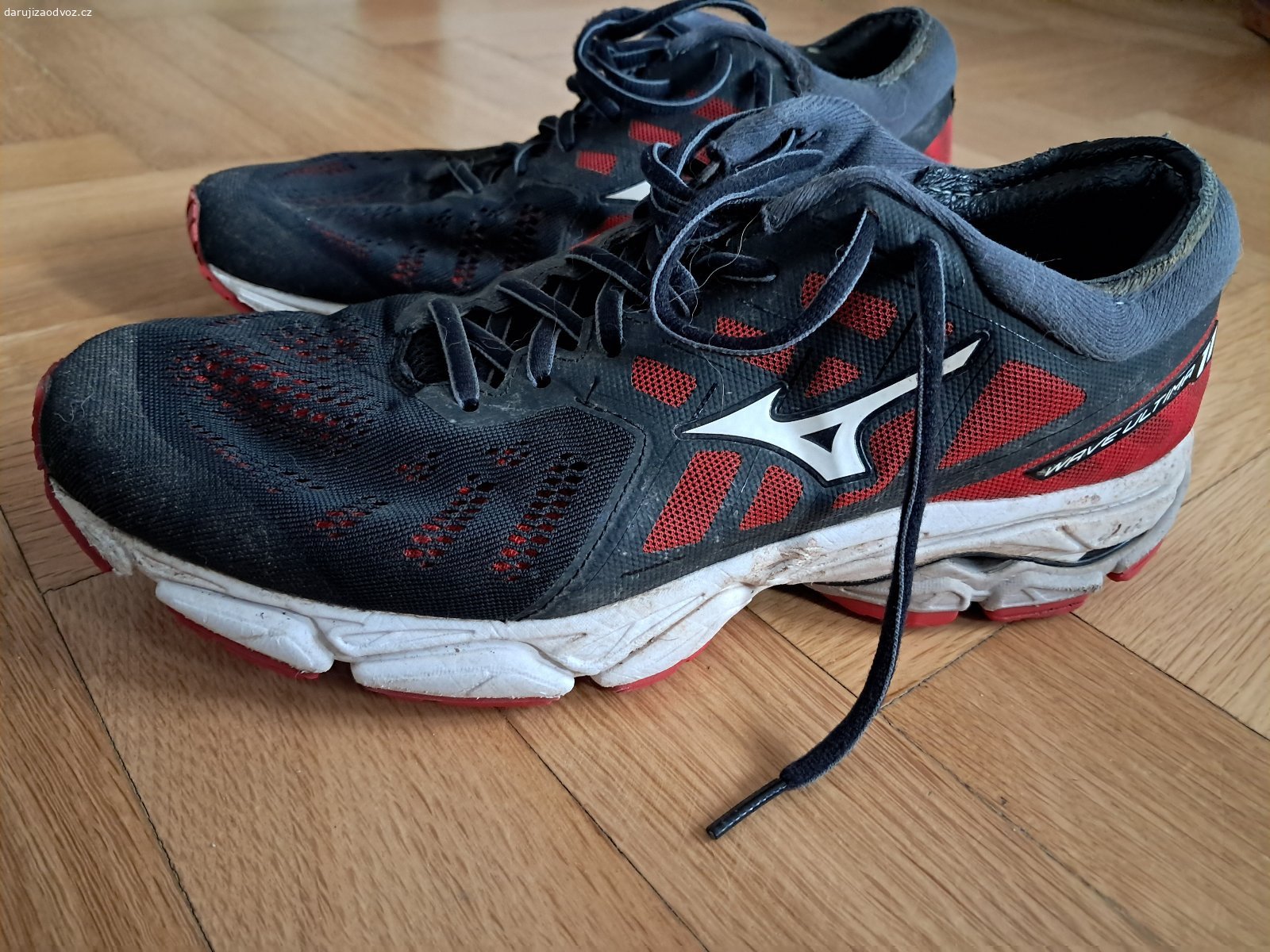 Běžecké boty vel. 42 (s opravenou patou). Asics wave ultima 11 - Pata je vyspravená kůží, může být proto nepatrně těsnější, jinak bez poškození, pouze mírné opotřebení