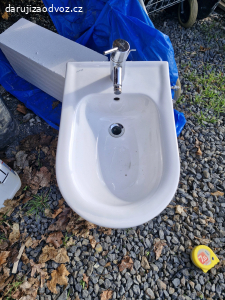 Bidet včetně baterie