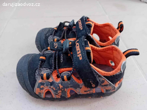 Boty - trekové sandálky Loap, vel. 25