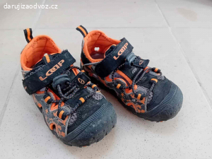 Boty - trekové sandálky Loap, vel. 25