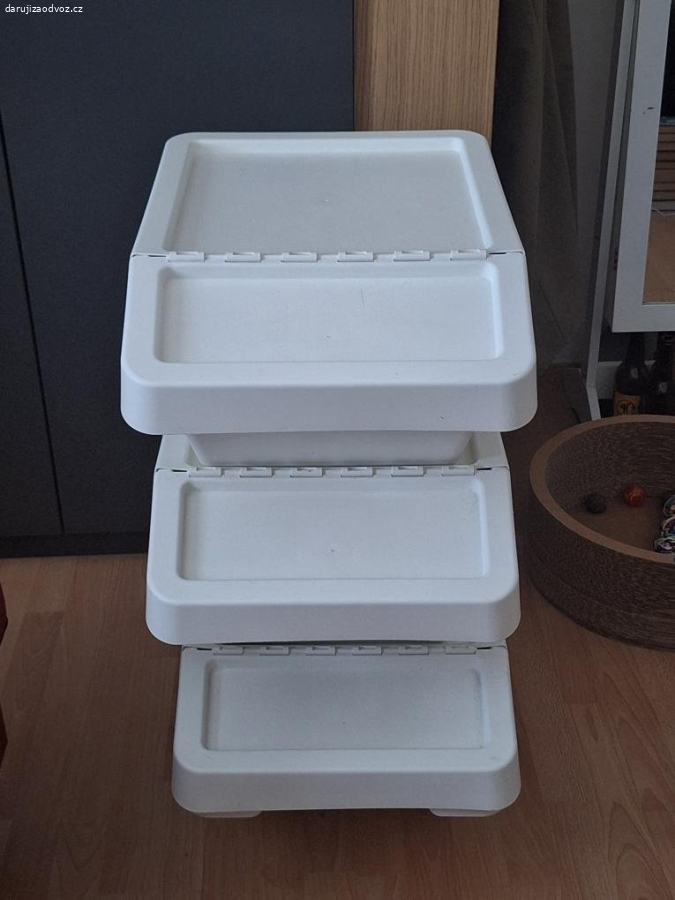 Boxy na tříděný odpad IKEA