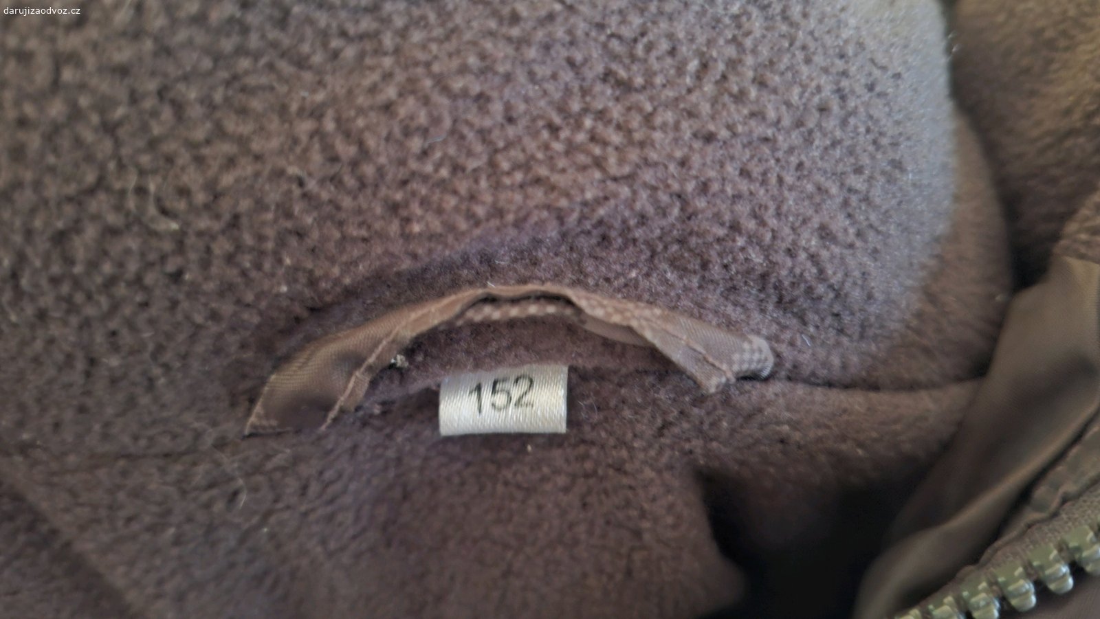 bunda  velikost 152. mohu poslat