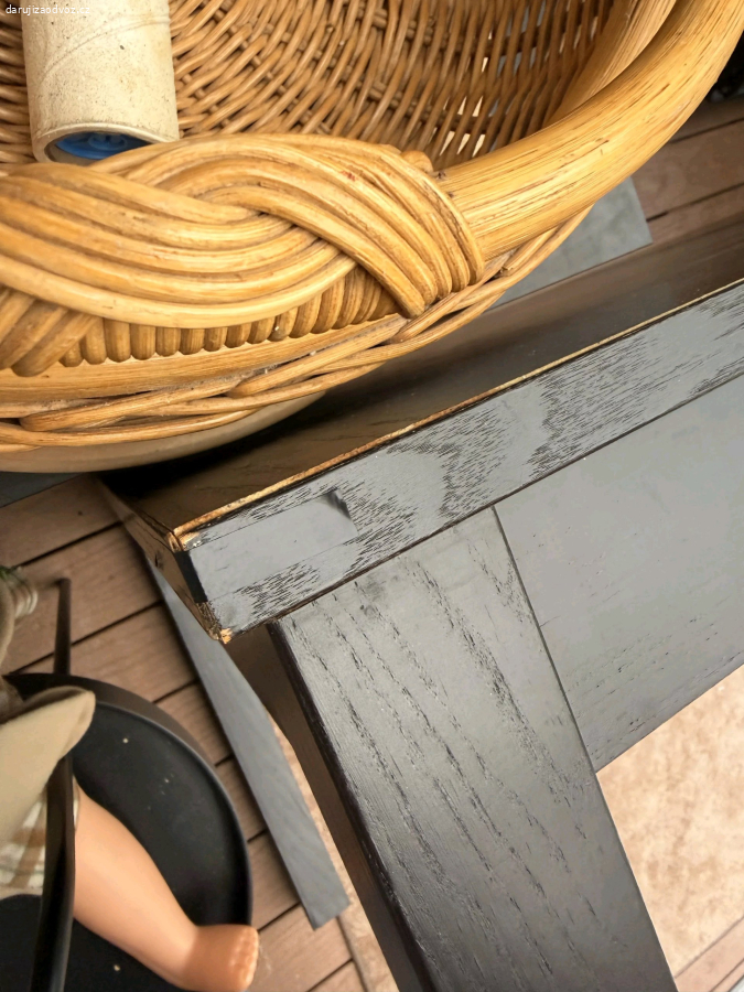 černý rozkladaci stůl Ikea Bjursta