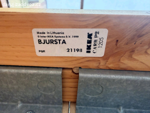 černý rozkladaci stůl Ikea Bjursta