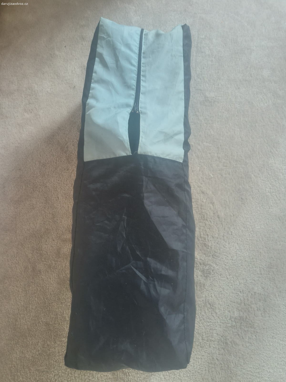 Cestovní postylka. Daruji skládací cestovní postýlku