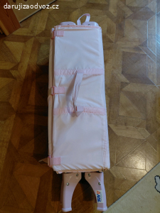 Cestovní postýlka