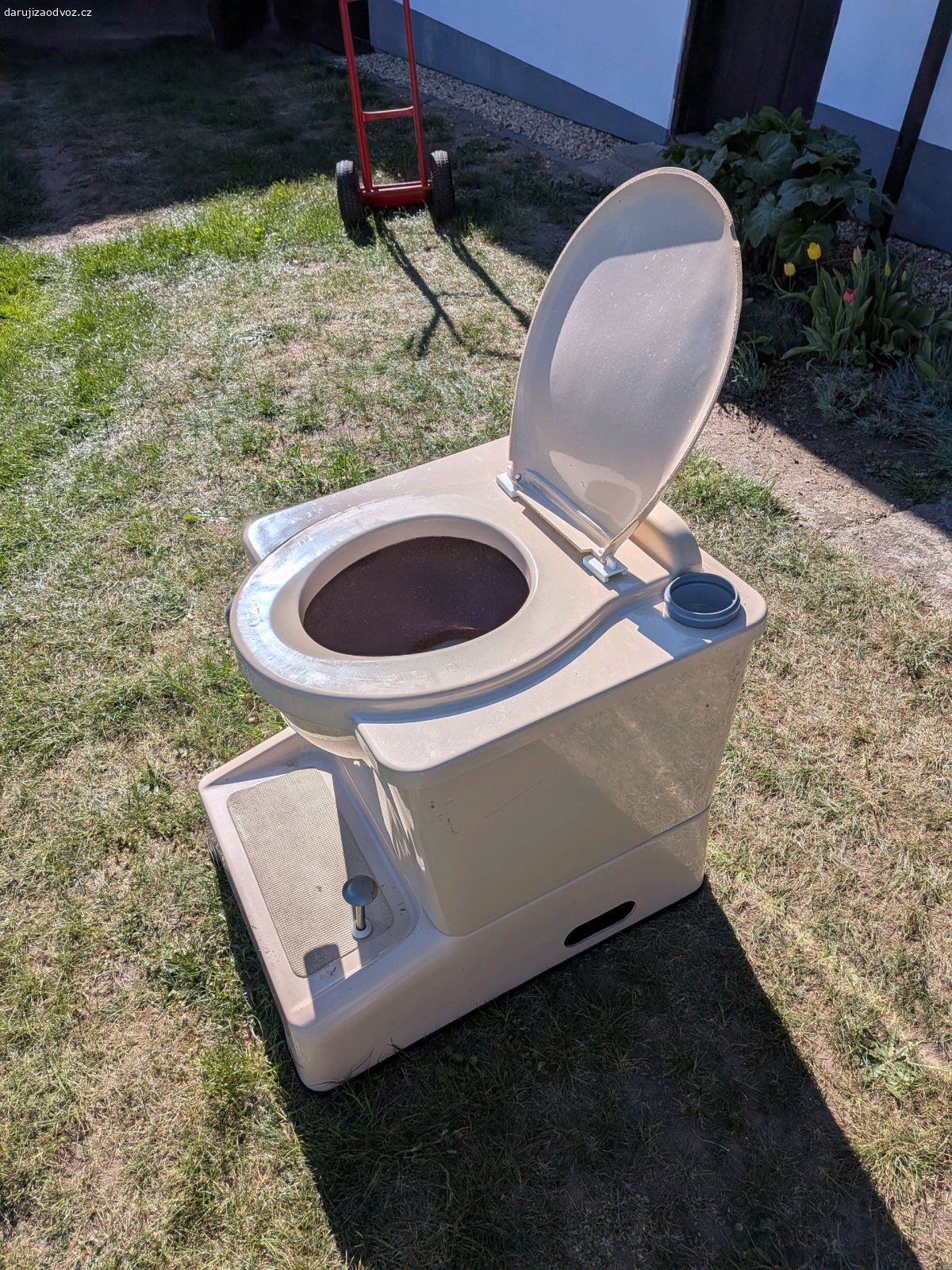 Chemické WC. Provapo vestavný chemicky záchod Eco WC IV. Používaný cca 5 let, funkční bez problémů.