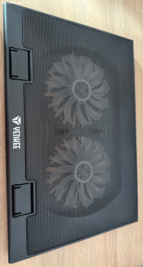 Chladicí podložka pod notebook Yenkee
