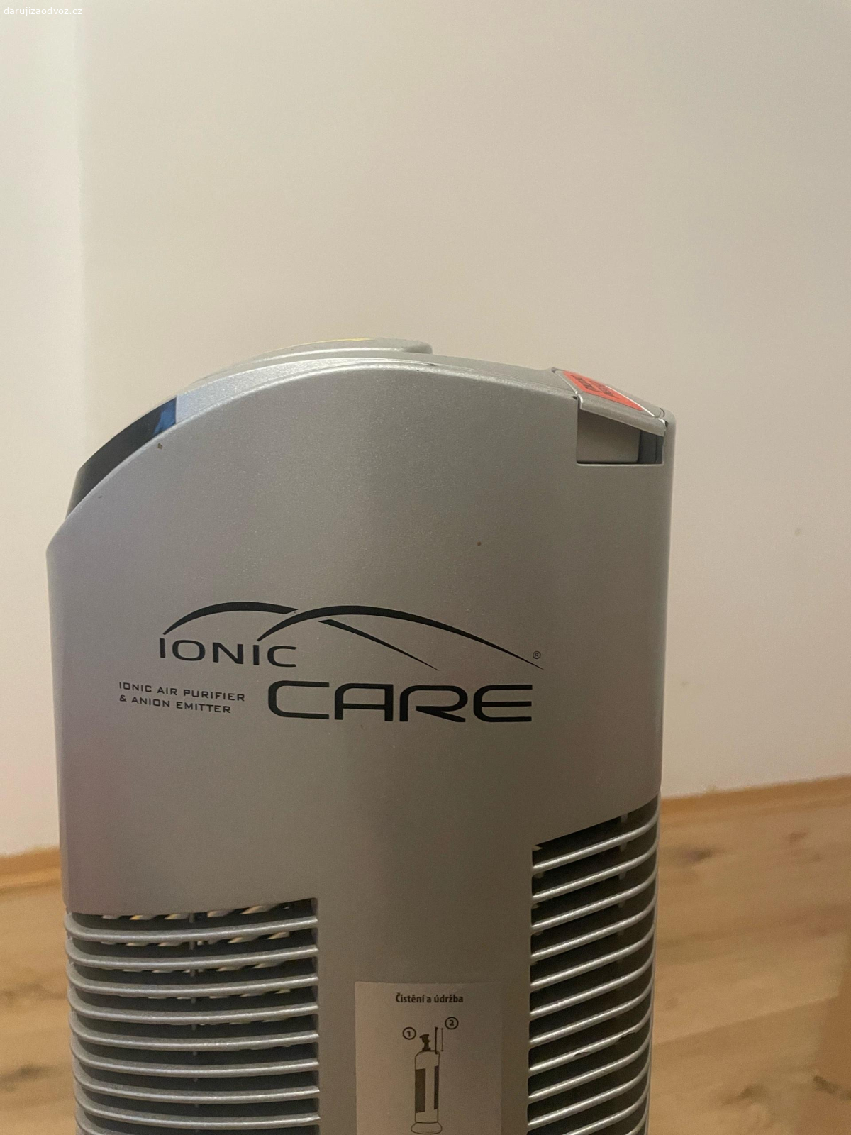 Čistička vzduchu Ionic‑CARE. Daruji čističku vzduchu. Funkční, stěhuji se a kupuji novou. Původní cena: 3600. Za čističku určitě potěší třeba kousek ovoce:) není samozřejmě podmínkou. Daruji tomu, kdo si bude moct vyzvednout jako první.