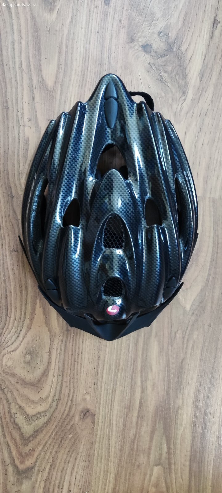 Cyklistická helma Limar 520, vel. 55-61 cm. Daruji helmu Limar 520, velikost 55-61. Starší, nebouraná, stále použitelná