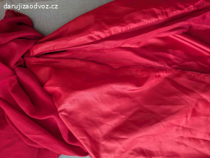 Dámské červené společenské šaty, vel. 38