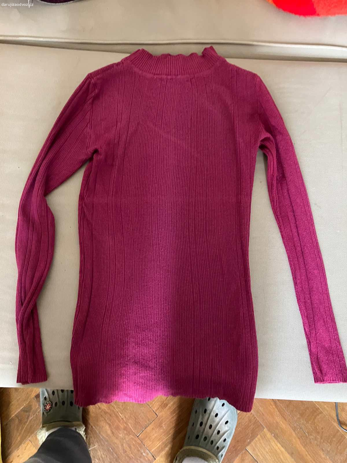 Dámské oblečení M,S. Daruji dámské oblečení ve velikosti M, pár kusů je S. Oblečení je v dobrém stavu, vhodné na donošení. Různé kousky trička, mikiny, sukně, šaty

Zdarma, ideálně jako celek