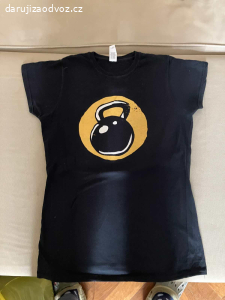 Dámské oblečení, velikost M, některé S