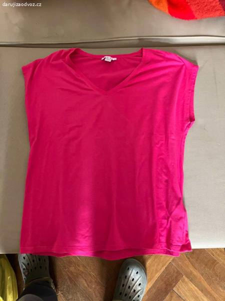 Dámské oblečení velikost M, S