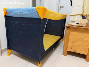Darujeme dětskou skládací cestovní postýlku