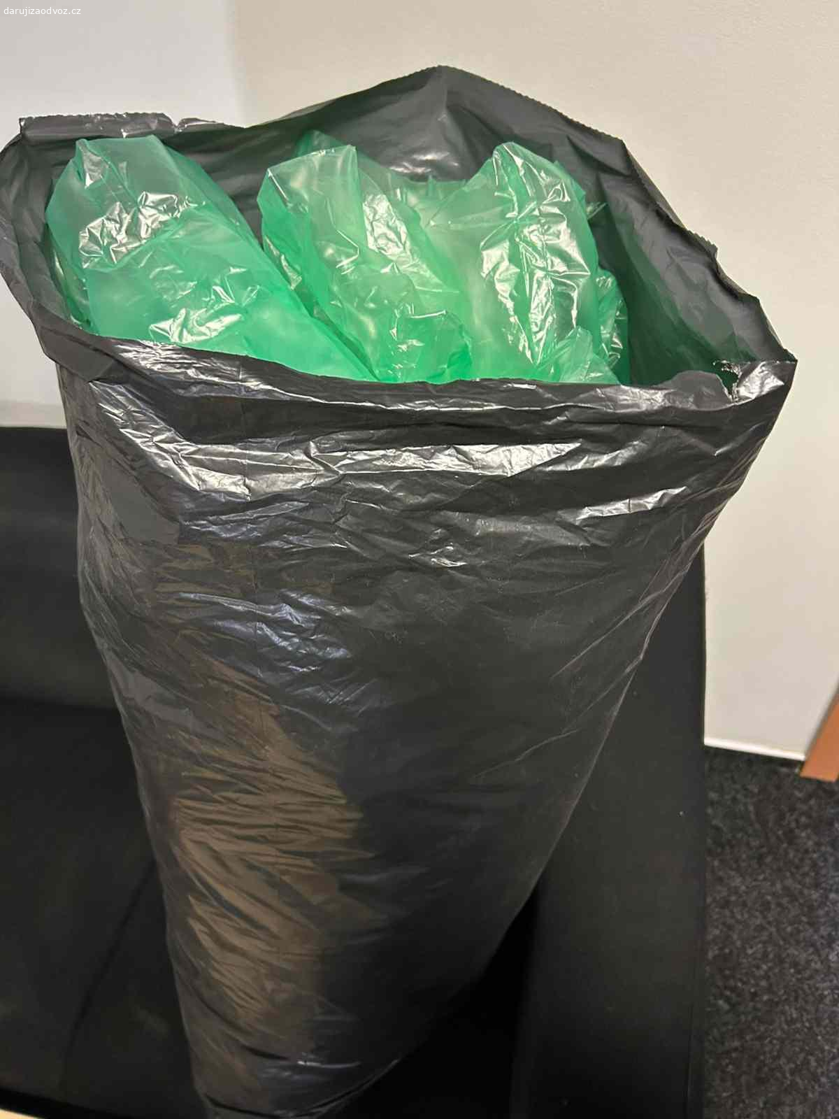 Darujeme výplň do krabic. Darujeme plastový výplňový materiál do krabic. 

Ideální pro malé e-shopy

ve 120 L pytli.

Nutná předchozí domluva o předání!