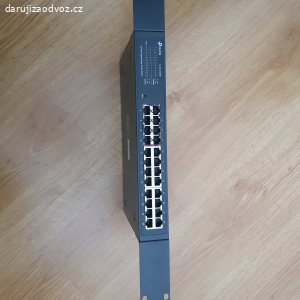 daruji 16 portový GB switch