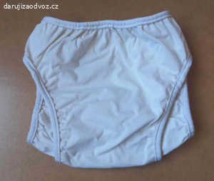 Daruji 2 kusy svrchních plen vel. 9-12 kg