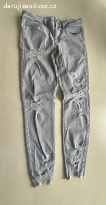 Daruji 2x džíny vel S/M