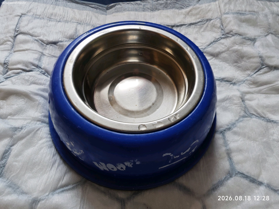 Daruji 3 misky pro pejska
