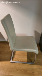 Daruji 4 kuchyňské židle