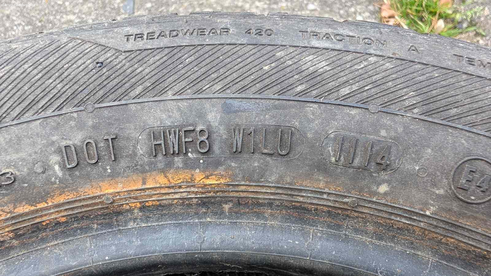 Daruji 4x pneu, 2x i s plechovým diskem. 2x Barum Brillantis 185/60/R14 a 2x Firestone 185/60/R14
2x jsou ty pneu i s plechovým diskem. Původně byly na Ford Focus mk2, 4díry, rozteč 110mm
