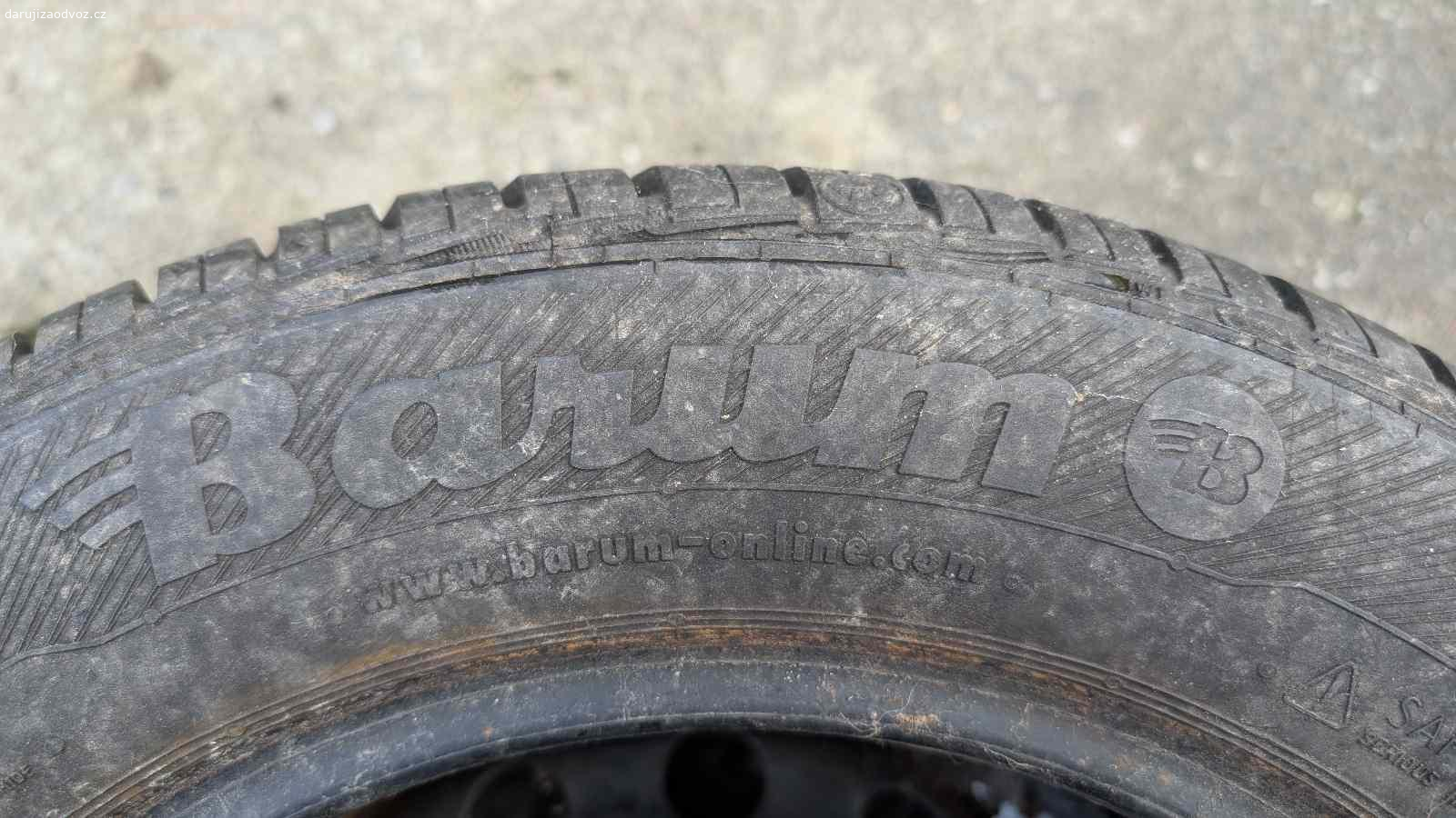 Daruji 4x pneu, 2x i s plechovým diskem. 2x Barum Brillantis 185/60/R14 a 2x Firestone 185/60/R14
2x jsou ty pneu i s plechovým diskem. Původně byly na Ford Focus mk2, 4díry, rozteč 110mm