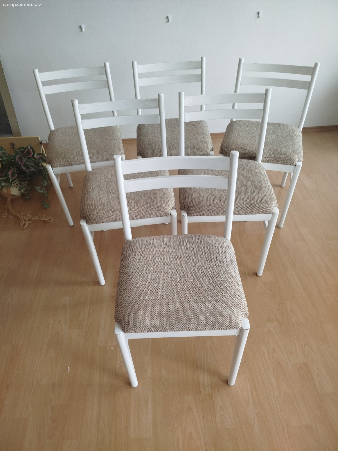 Daruji 6 židlí