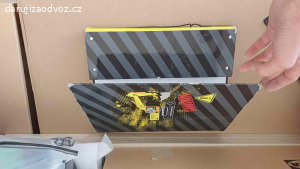 Daruji aktovku, složku na sešity a pouzdro