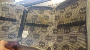 Daruji aktovku, složku na sešity a pouzdro