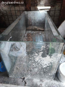 Daruji akvárium/terárium