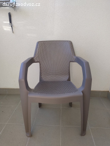 Daruji balkonovou / zahradní židli