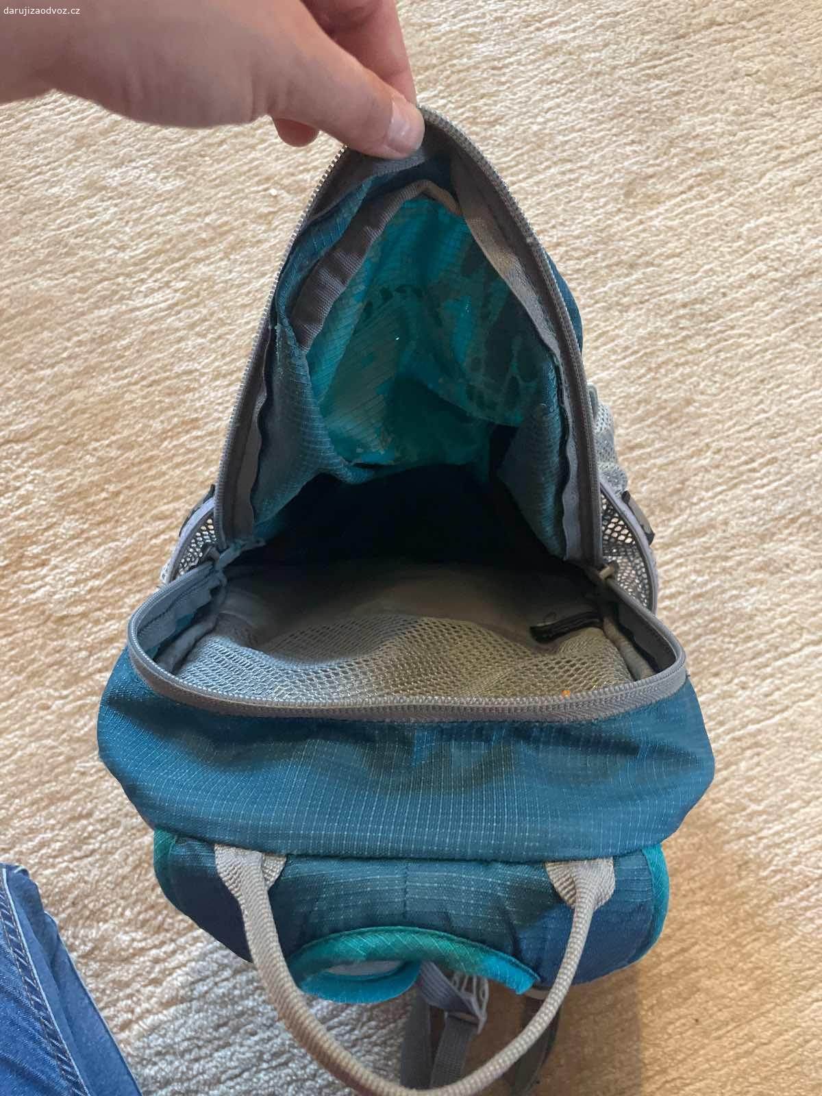 Daruji batůžek Boll. Pro malého výletníka, batůžek od 3 -6let. Je po dvou dětech a je to znát, ale třeba ještě poslouží. Předání Praha  5.