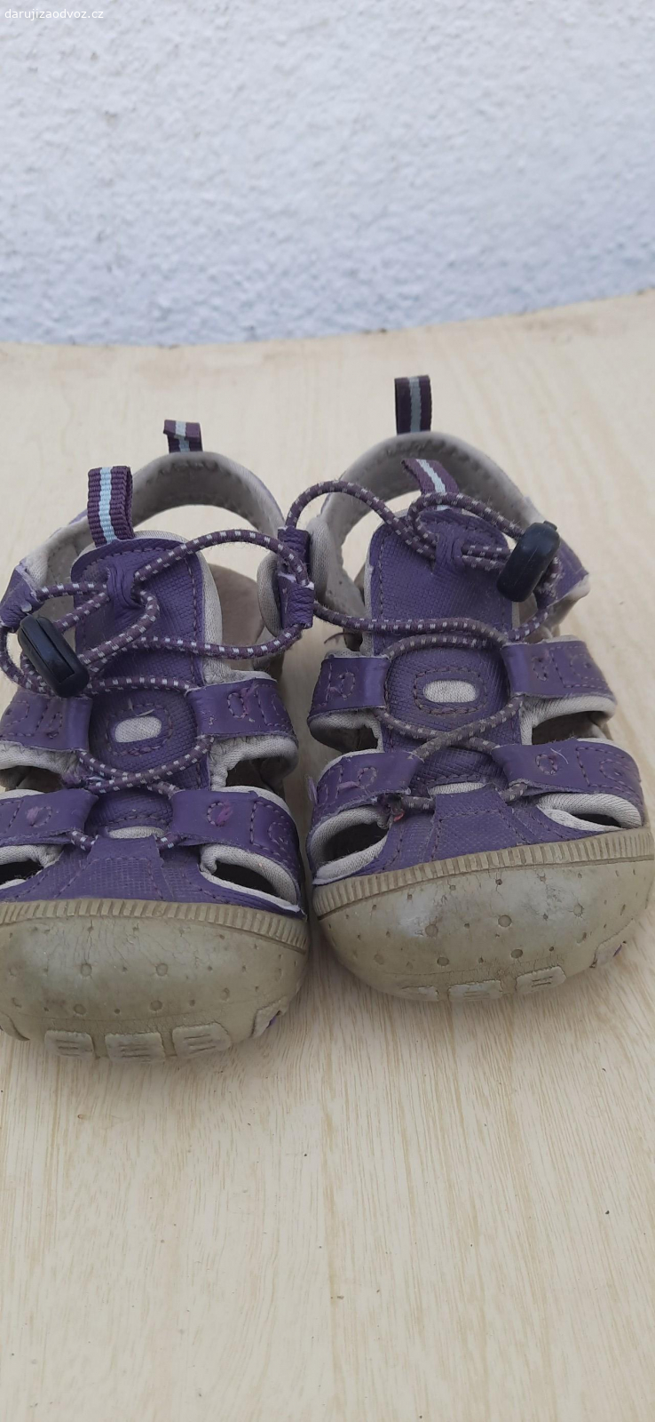 daruji boty papuče holinky27-32. daruji dětské boty holinky, papuče baleríny, sandále na léto, podzim, zimu. osobní odběr Orlická ulice 252 Hradec Králové