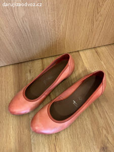 Daruji boty Tamaris vel. 38