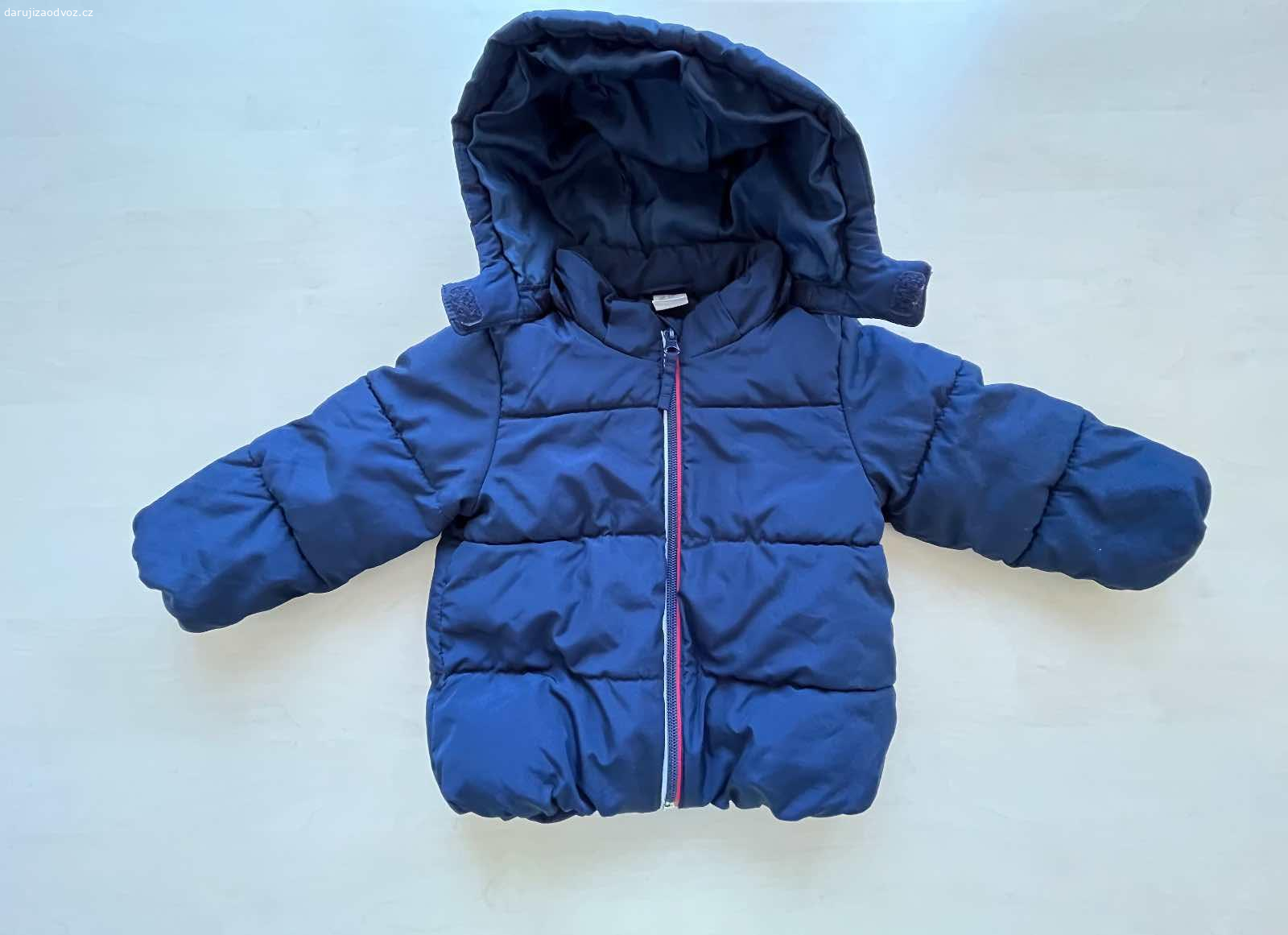 Daruji chlapecké obleceni vel.80. Mix . Mohu i zaslat. Vyzvednout mozno v case  9-16 mimo vikend.
