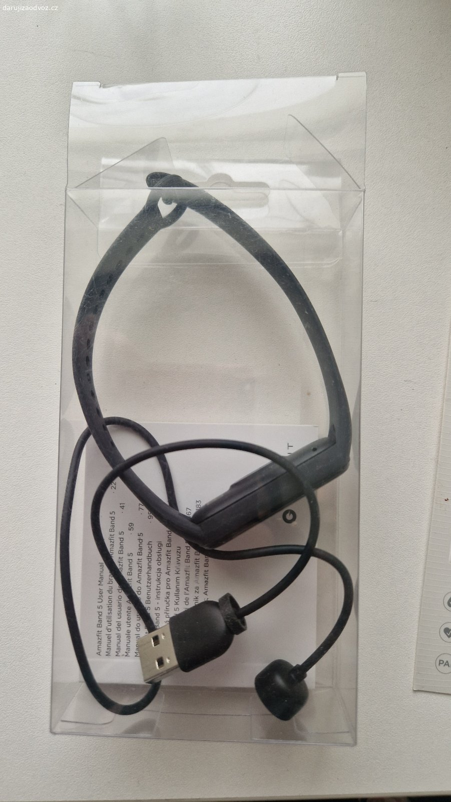 Daruji chytré hodinky. Amazfit Band 5 v originální krabičce - nepodařilo se mi spárovat je s počítačem.
